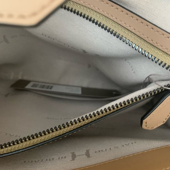 Halston heritage bag 💼 - Picture 4 of 7